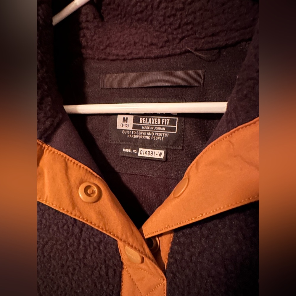 Women’s Carhartt relaxed fit fleece pullover - Picture 2 of 6